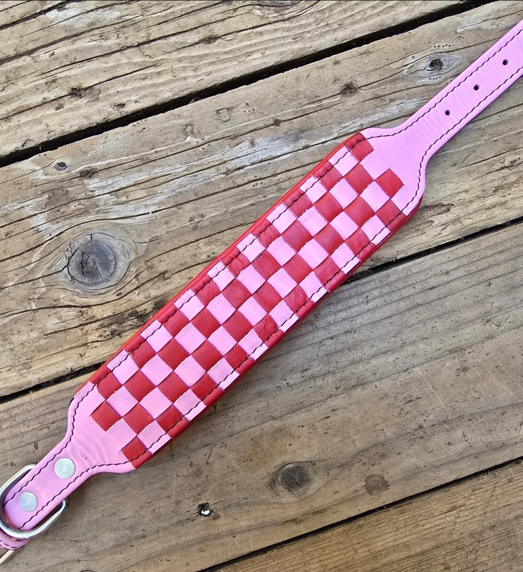 NO-WASTE collar. (Pink and red with red padding) **markings